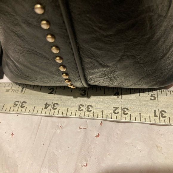 Vieta Fringed Shoulder Bag - Picture 7 of 8